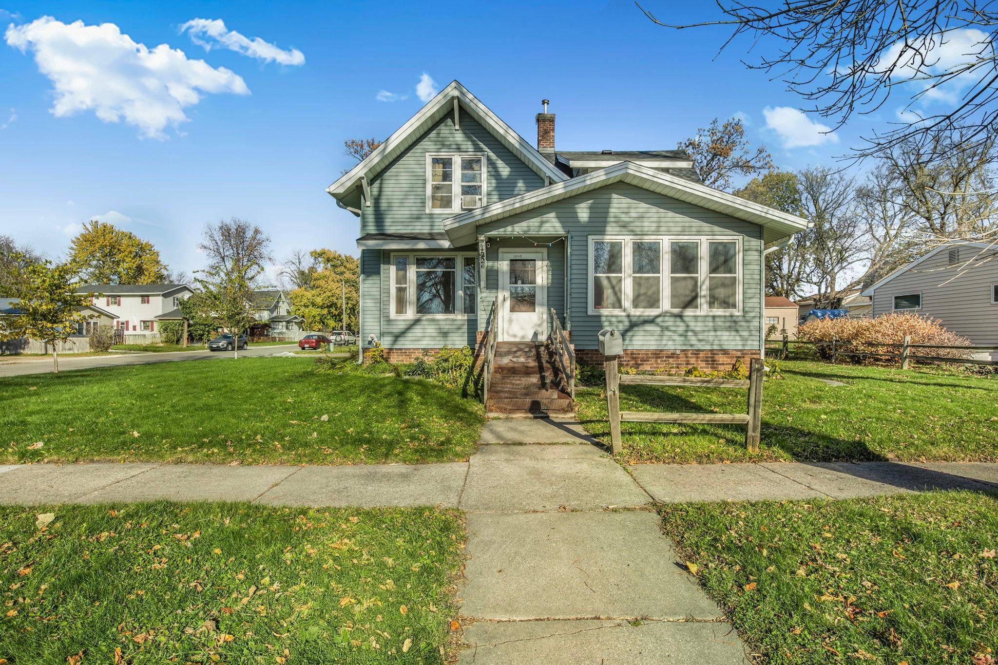 Willmar, MN 56201,1224 Becker AVE SW