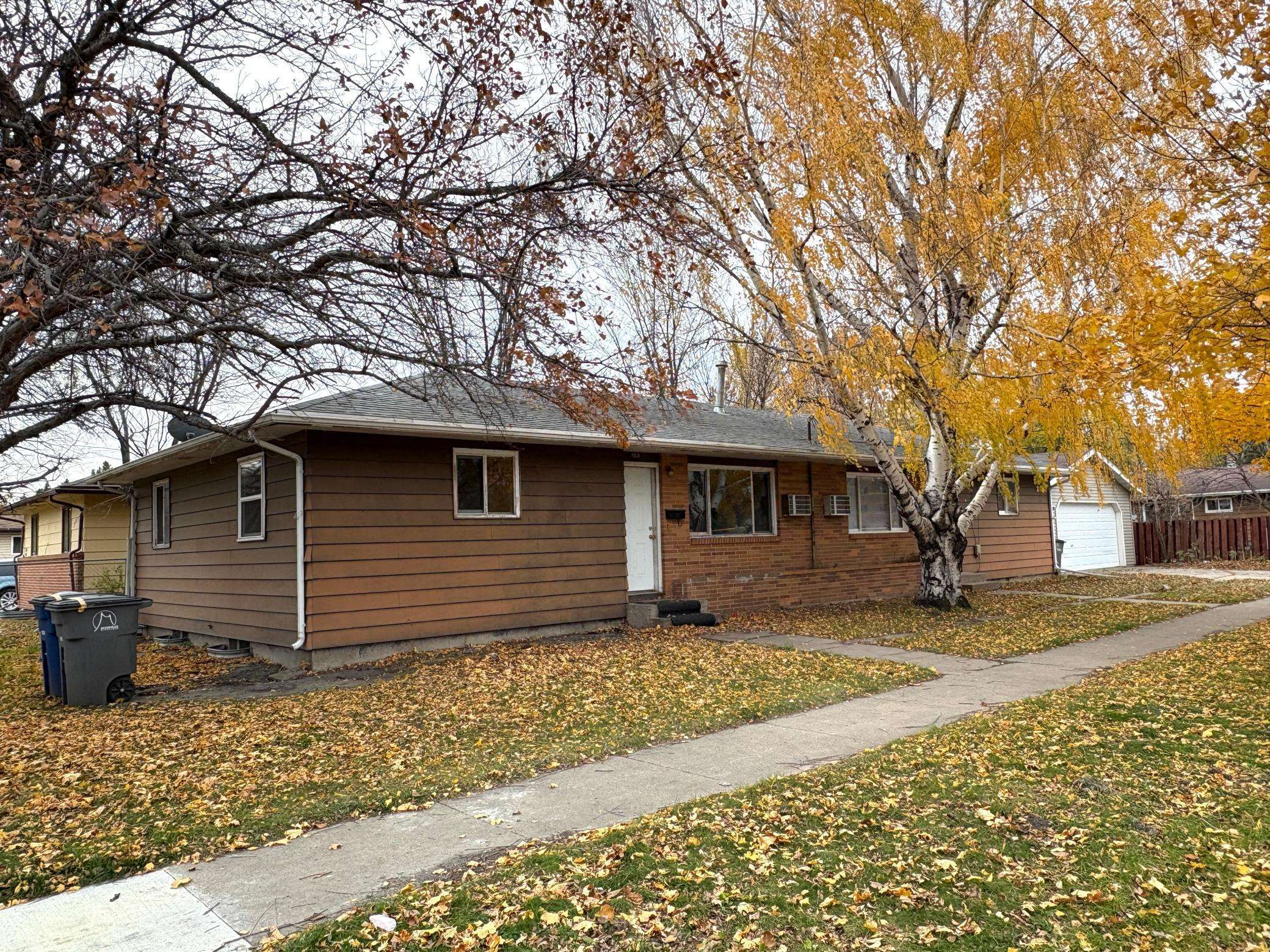 Moorhead, MN 56560,1621 9th AVE S