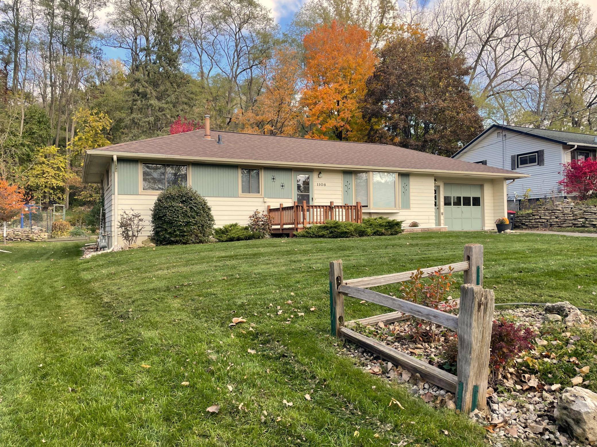 Red Wing, MN 55066,1108 Hawthorn ST