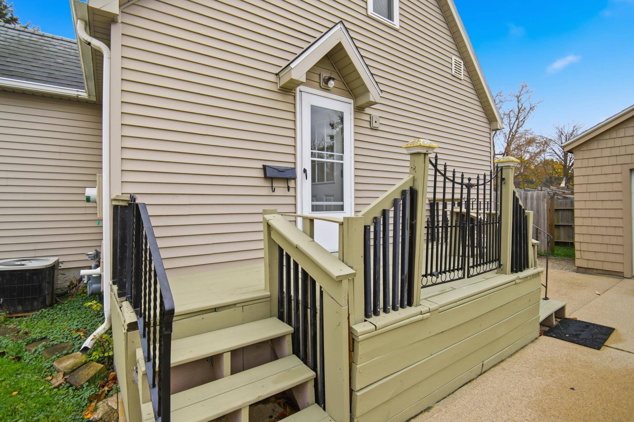 Austin, MN 55912,1403 11th AVE NW