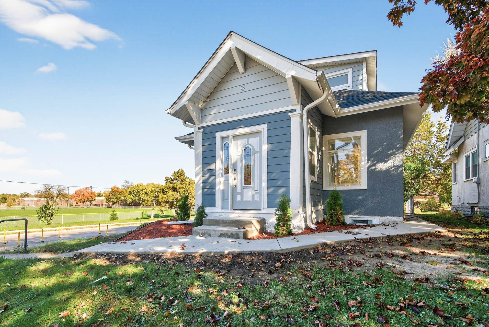 Minneapolis, MN 55409,4201 1st AVE S