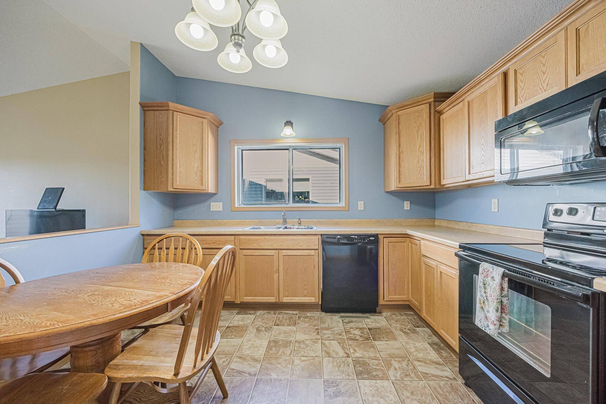 Fargo, ND 58104,5521 20th ST S