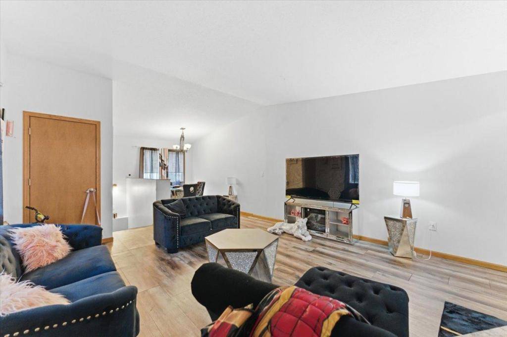 Saint Cloud, MN 56301,1312 5th AVE S