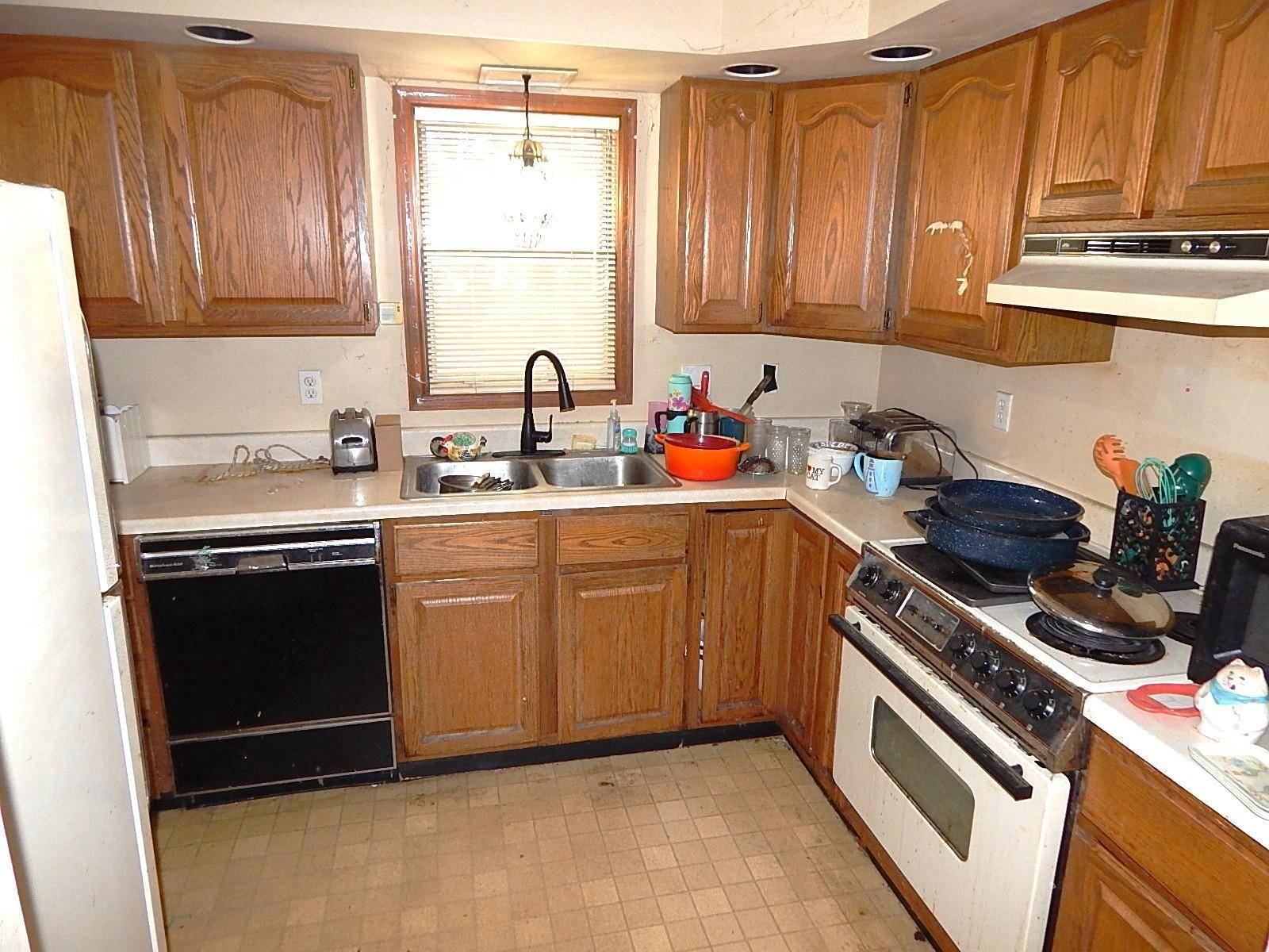 Shoreview, MN 55126,1741 Oakwood DR