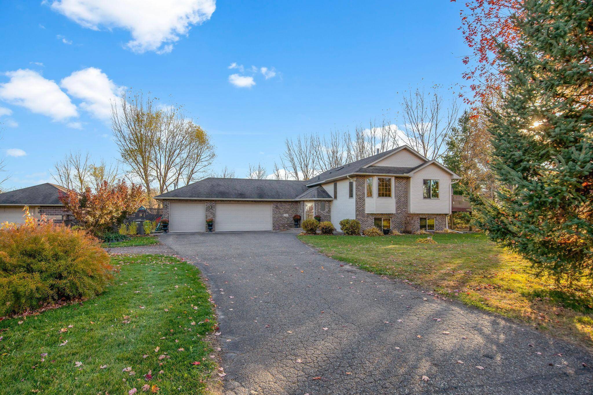 Lindstrom, MN 55045,13561 279th ST