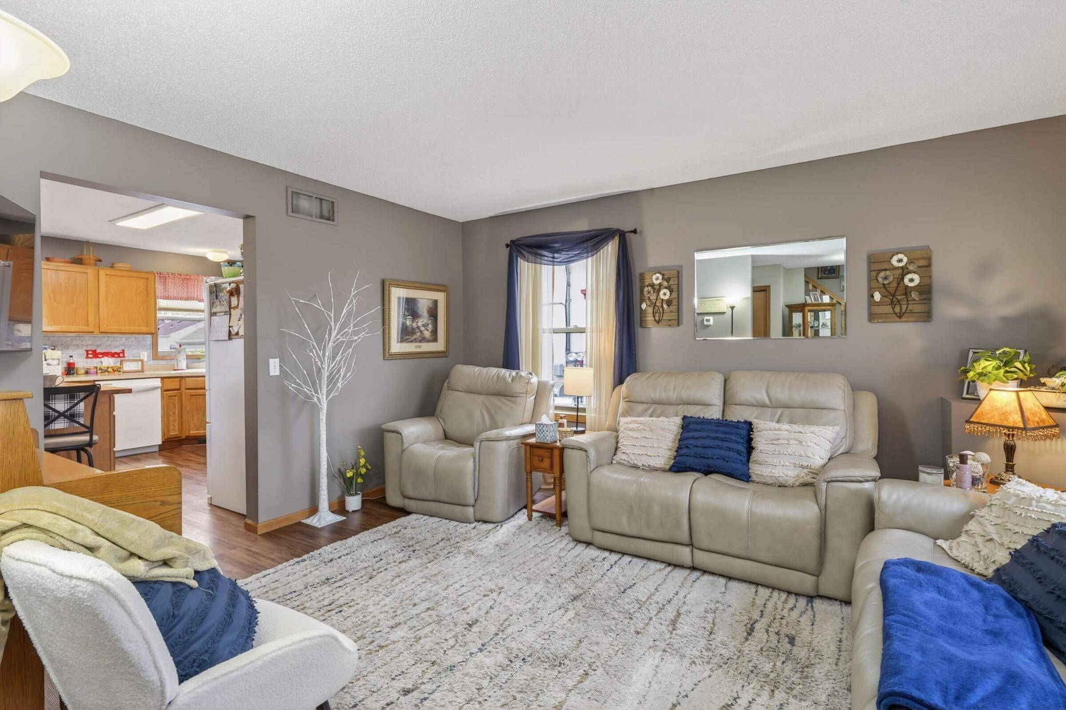 South Saint Paul, MN 55075,140 12th AVE S