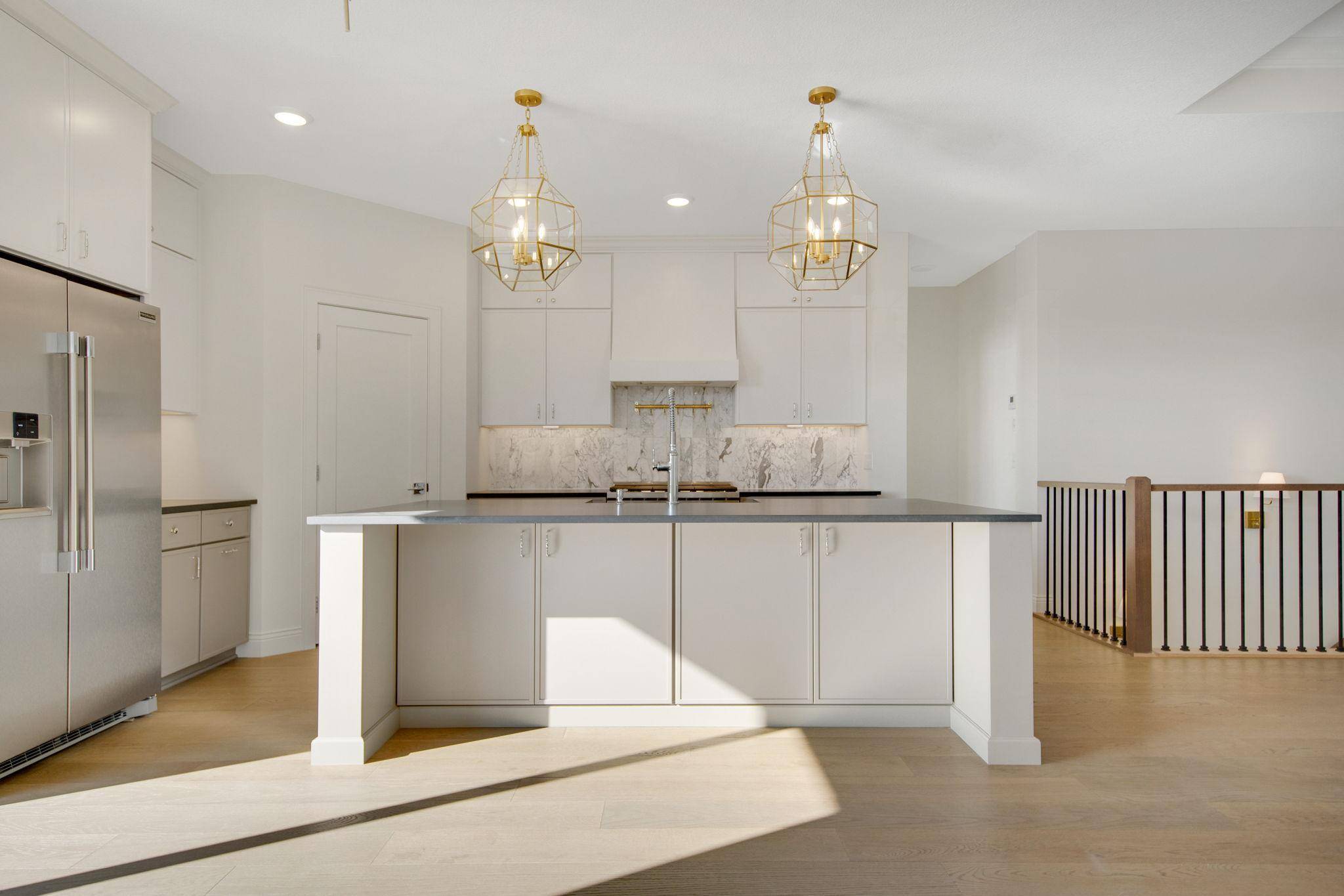 Golden Valley, MN 55426,320 Laurel Curve