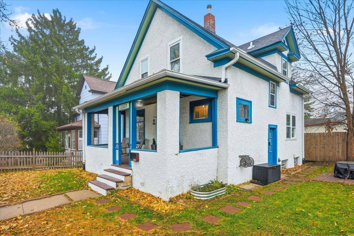 Minneapolis, MN 55406,2309 E 32nd ST