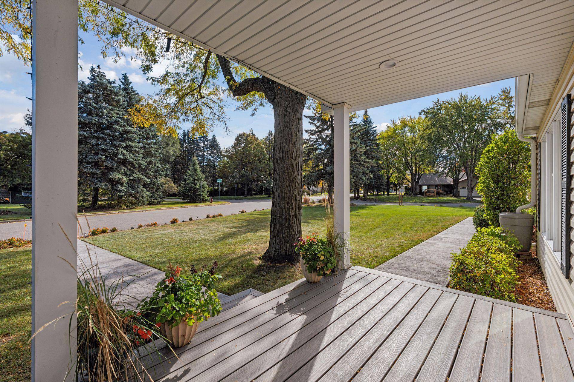 White Bear Lake, MN 55110,5041 Wood AVE