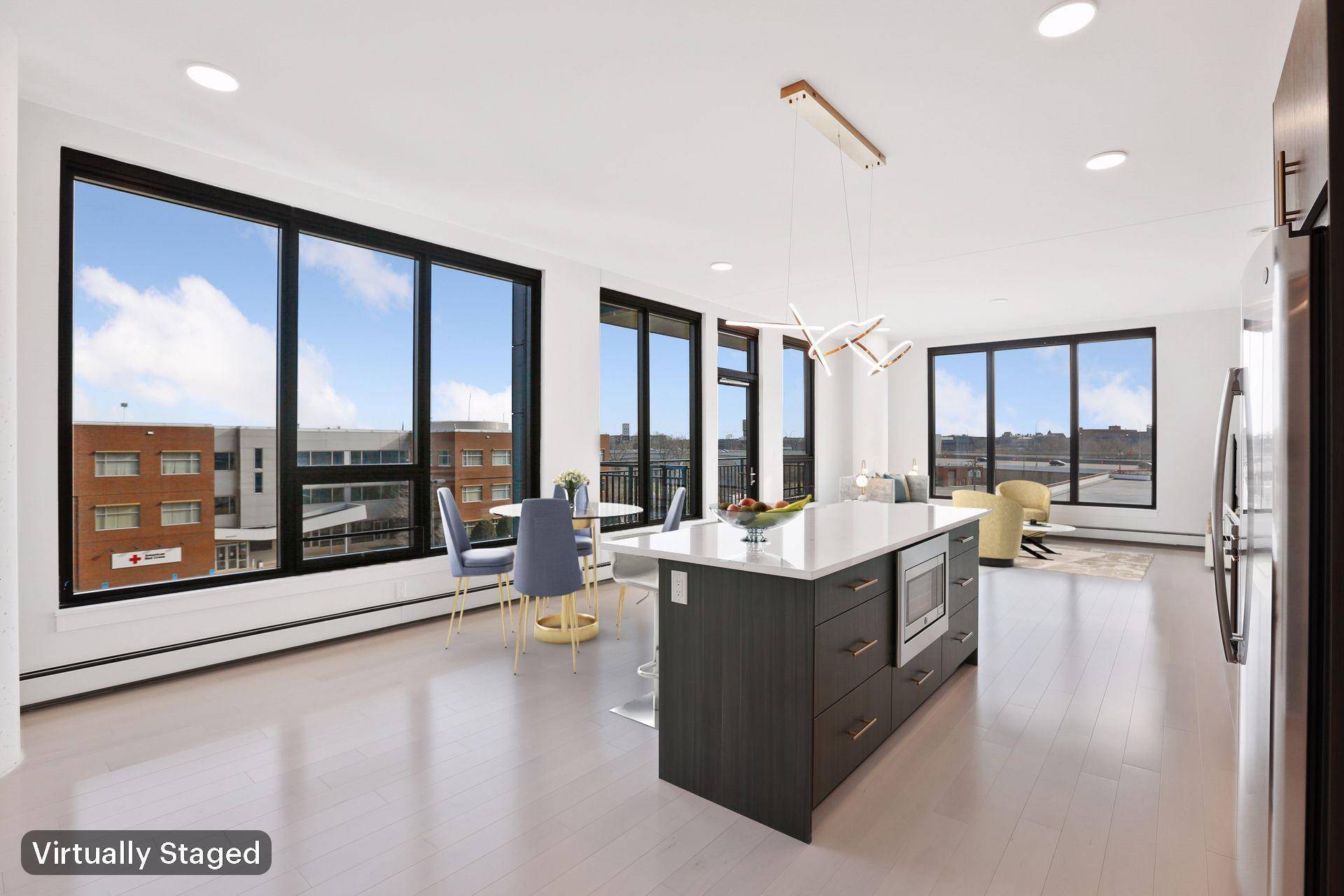 Minneapolis, MN 55415,1240 S 2nd ST #232