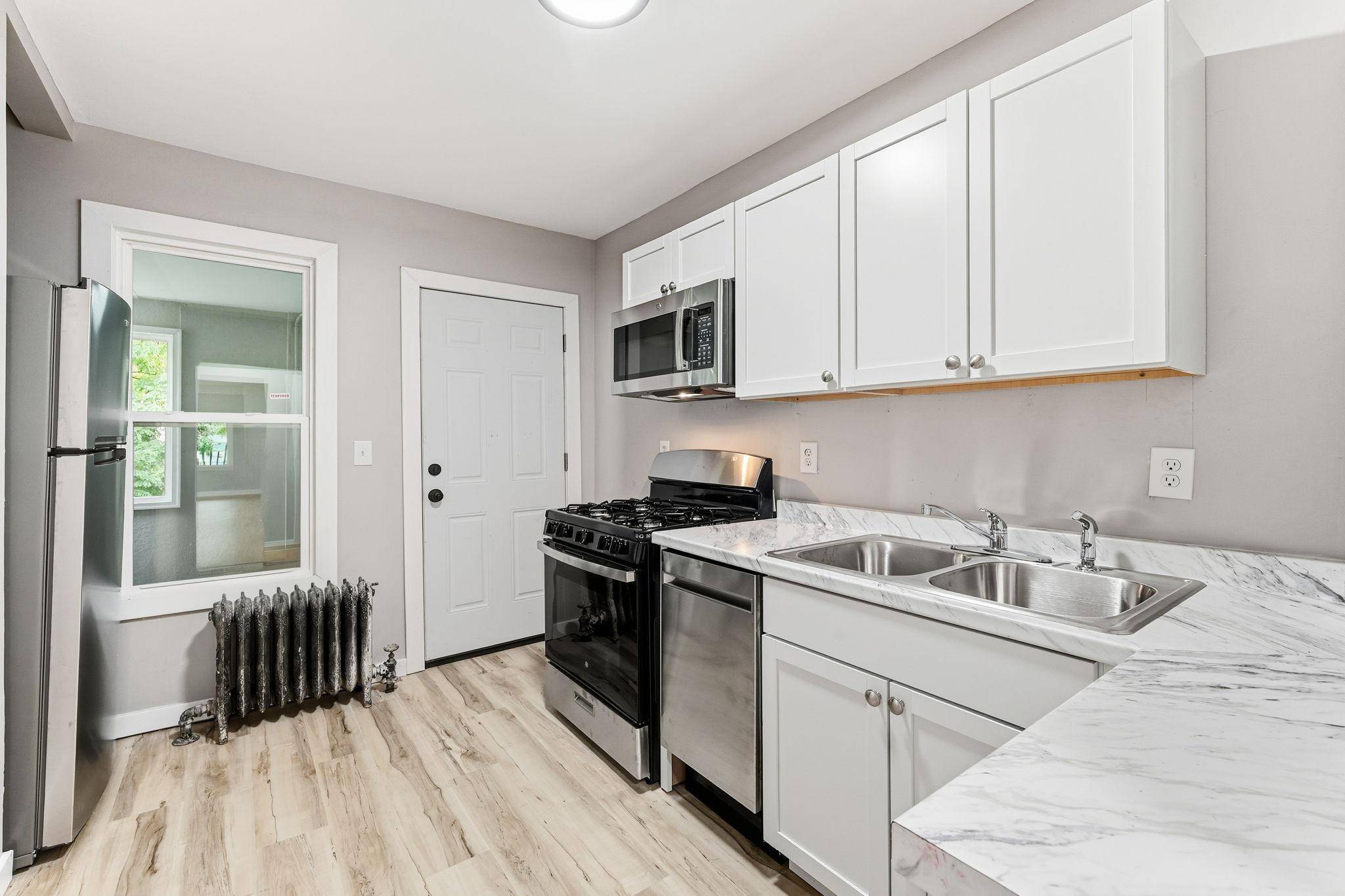 Minneapolis, MN 55408,2925 2nd AVE S