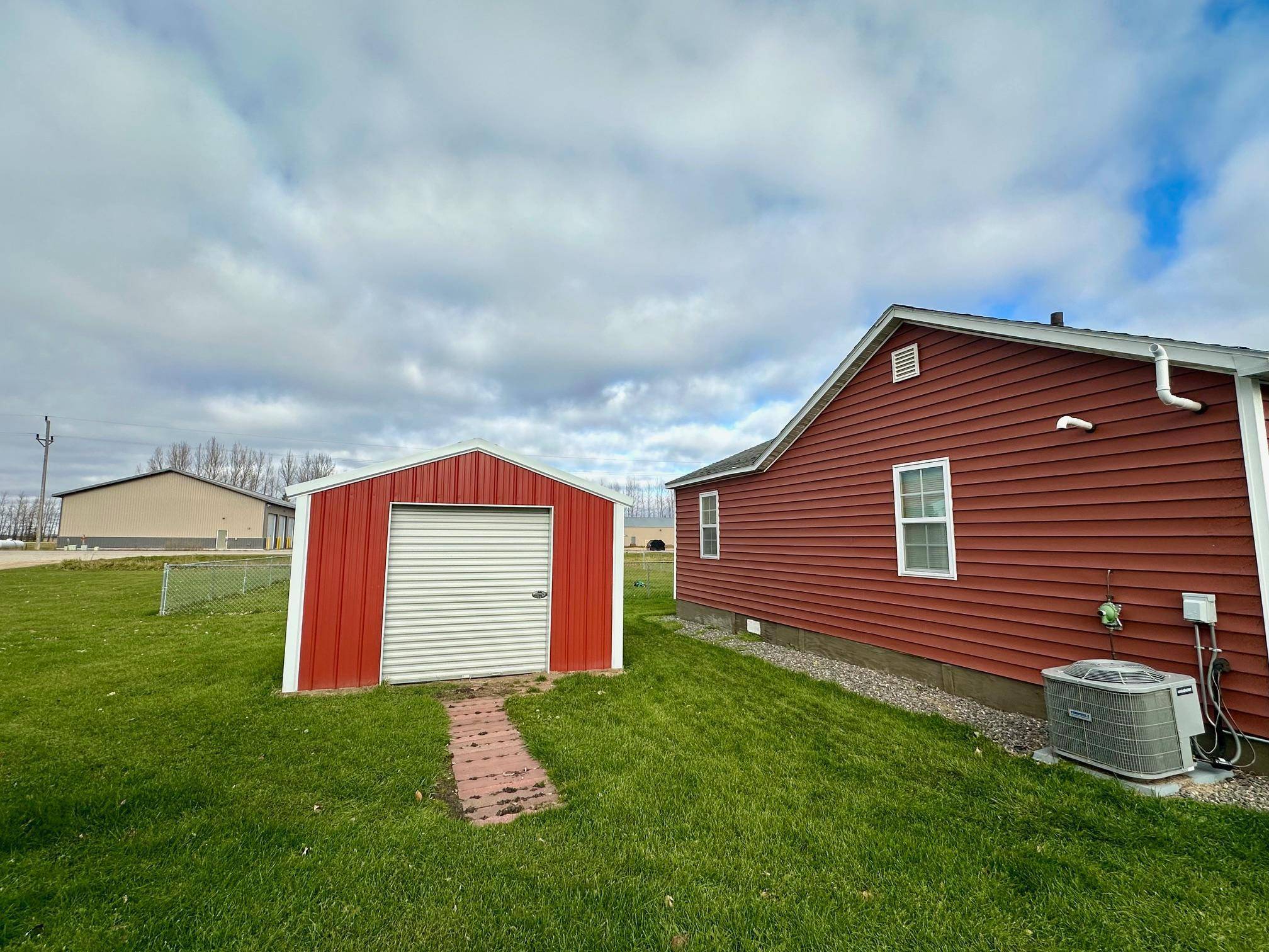 Greenbush, MN 56726,561 Main ST N