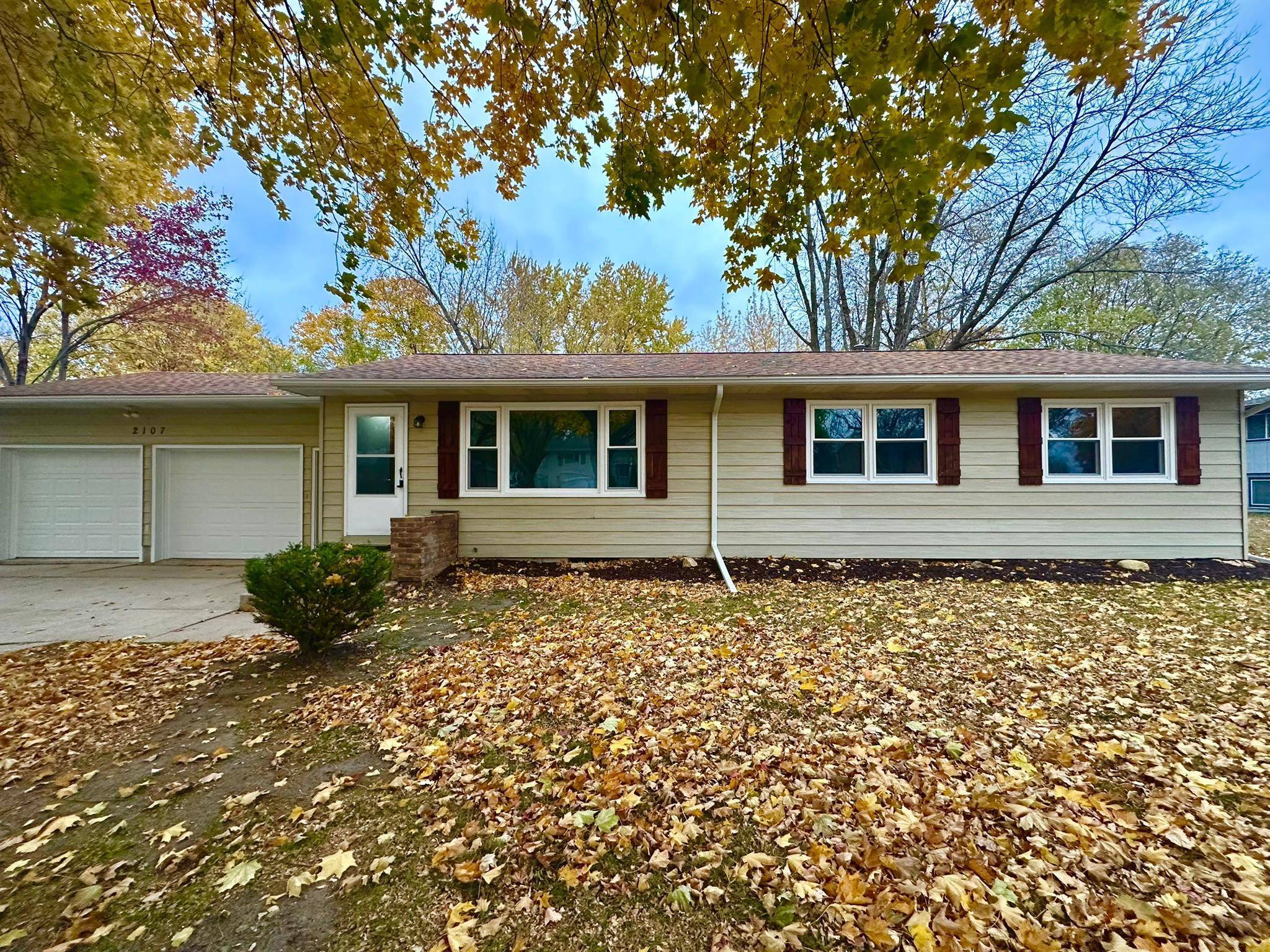 Fairmont, MN 56031,2107 Stade LN