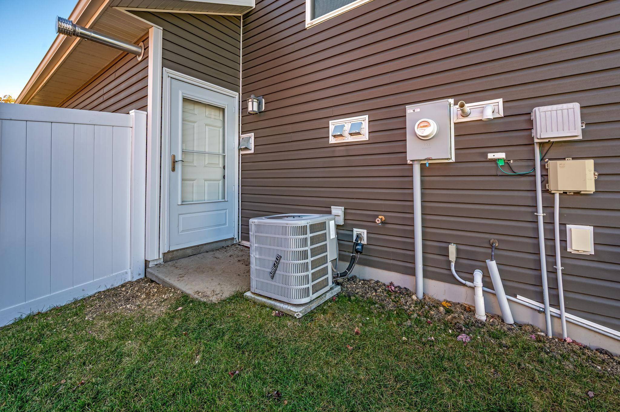 Mankato, MN 56001,128 Timberwolf CT