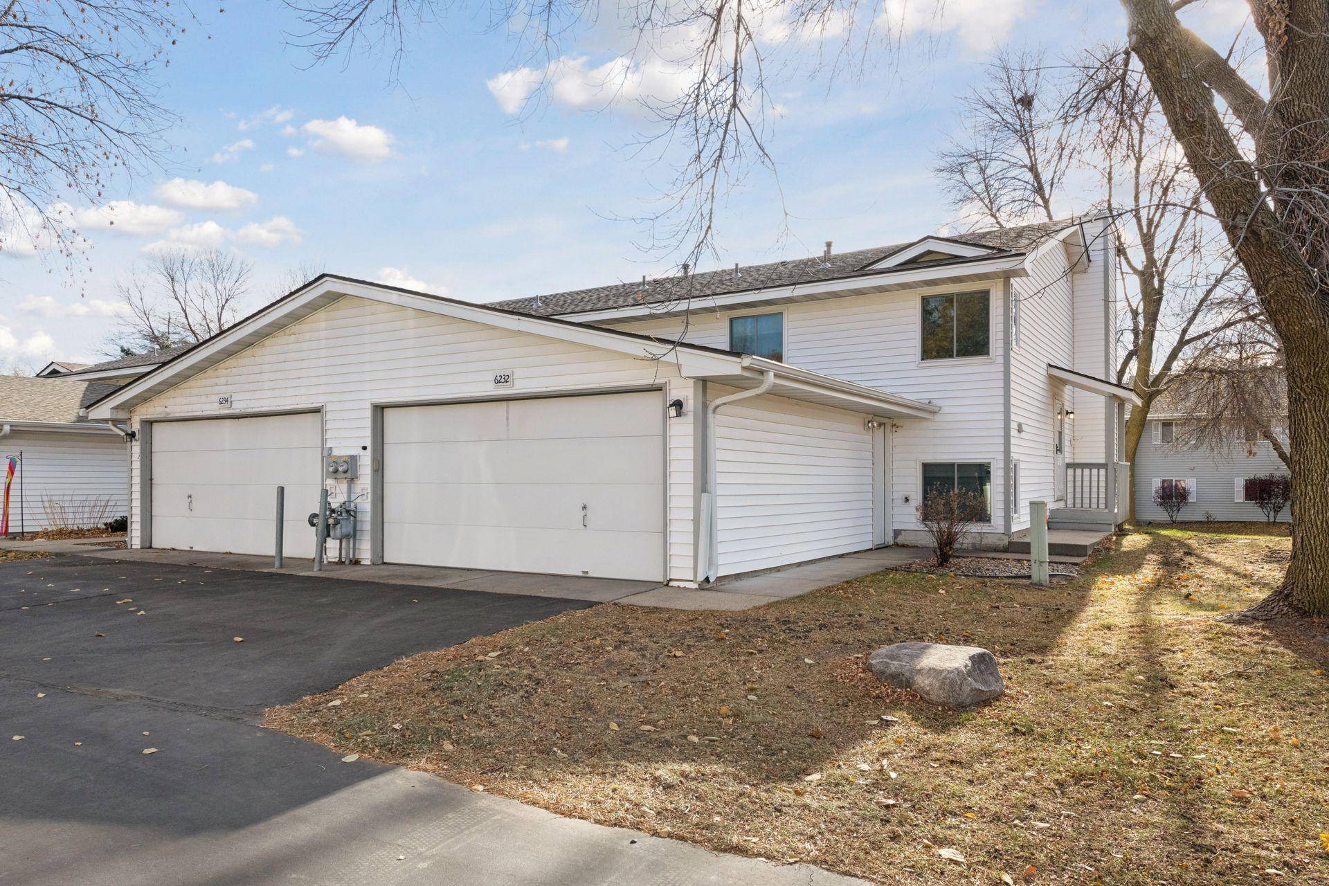 Maple Grove, MN 55369,6232 Magda DR N