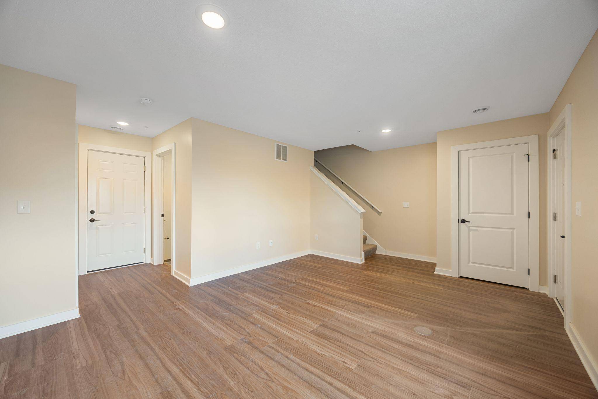 Saint Paul, MN 55119,2166 Cottage AVE E #3