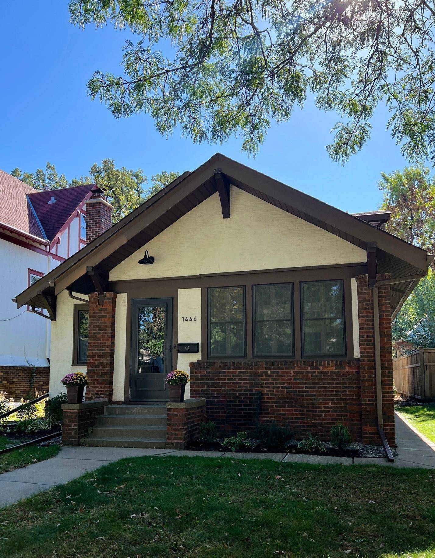 Saint Paul, MN 55105,1446 Goodrich AVE