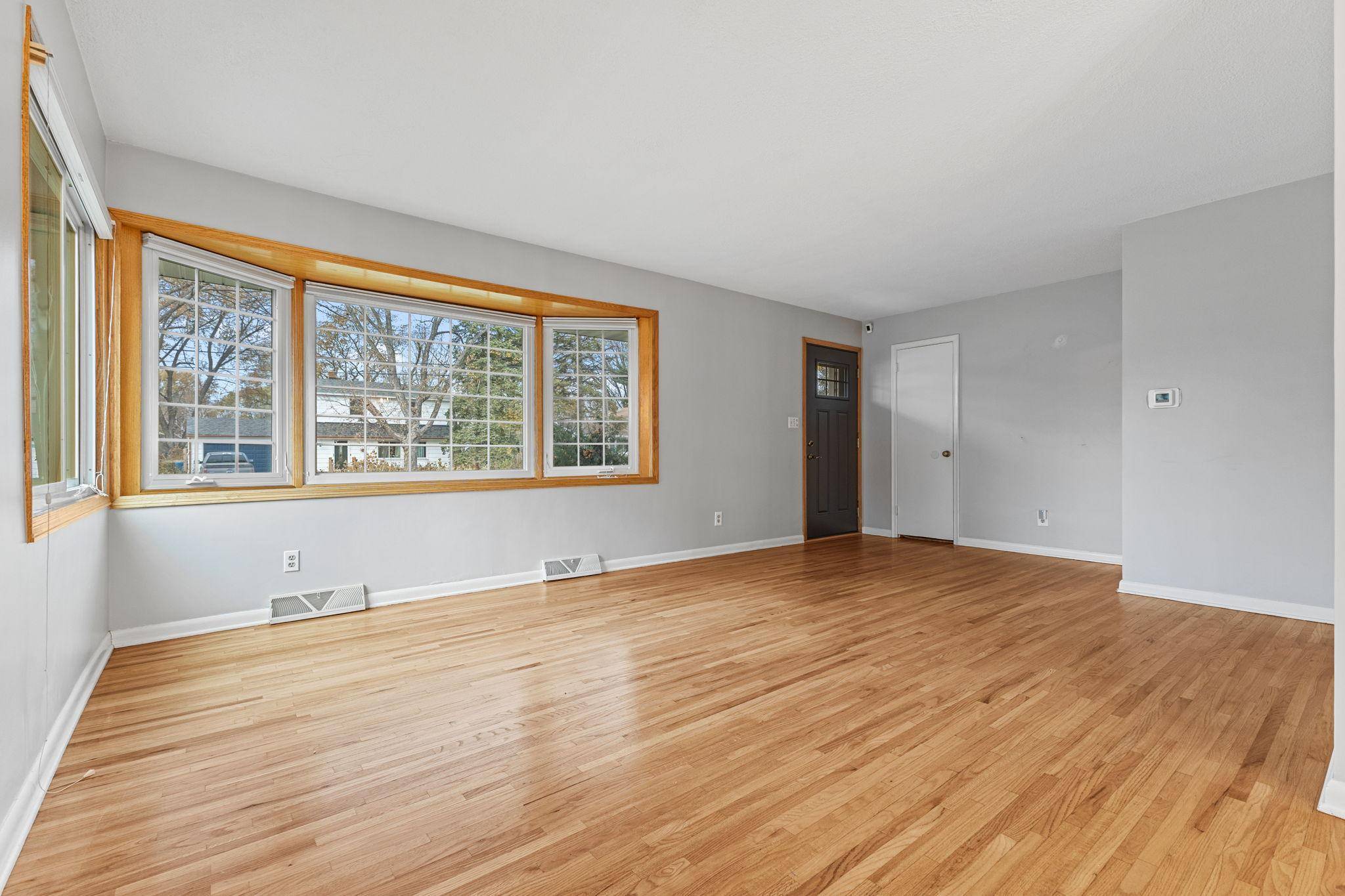 White Bear Lake, MN 55110,4004 Mcknight RD N