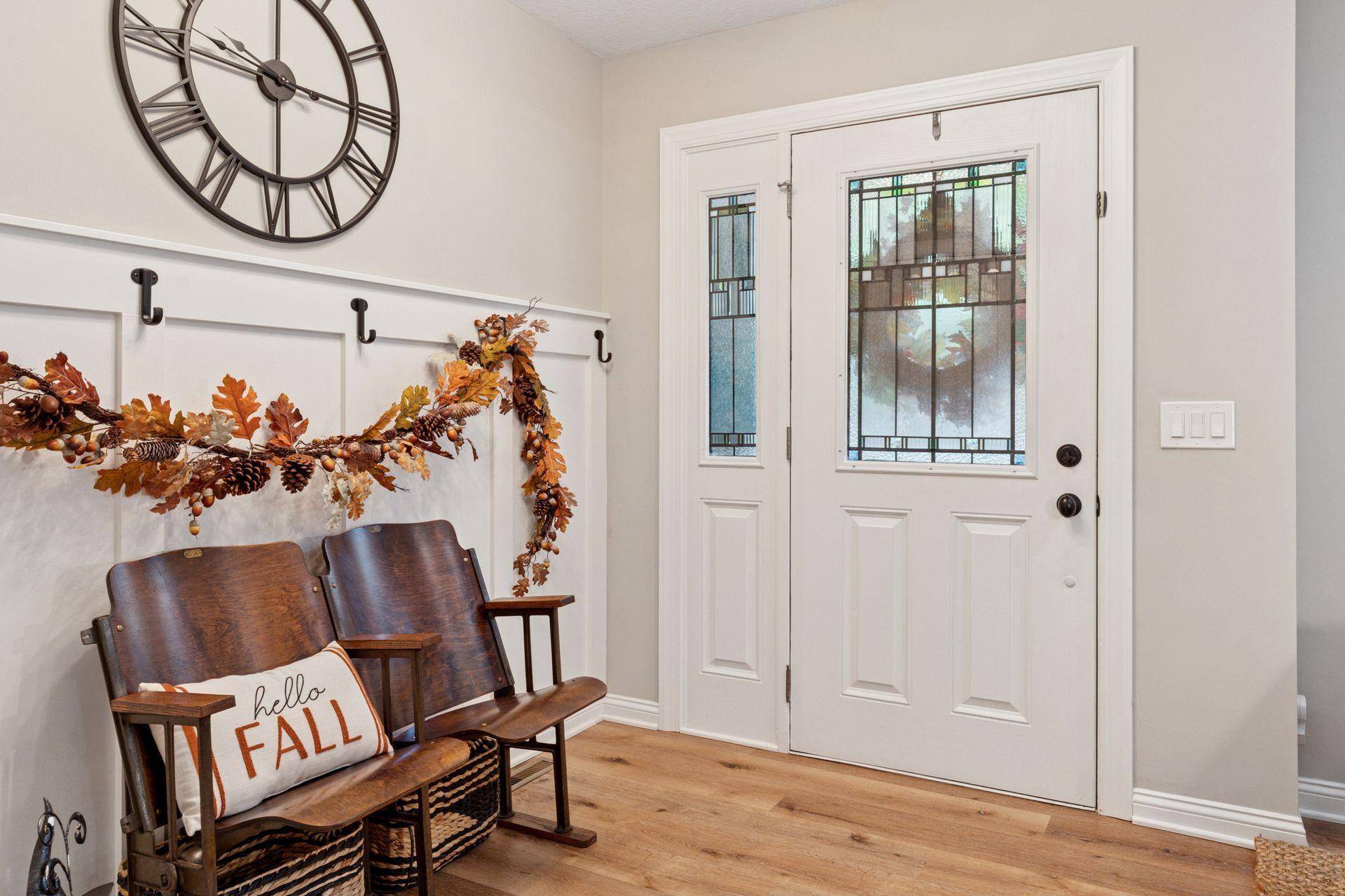 Deephaven, MN 55391,4195 Hillcrest LN