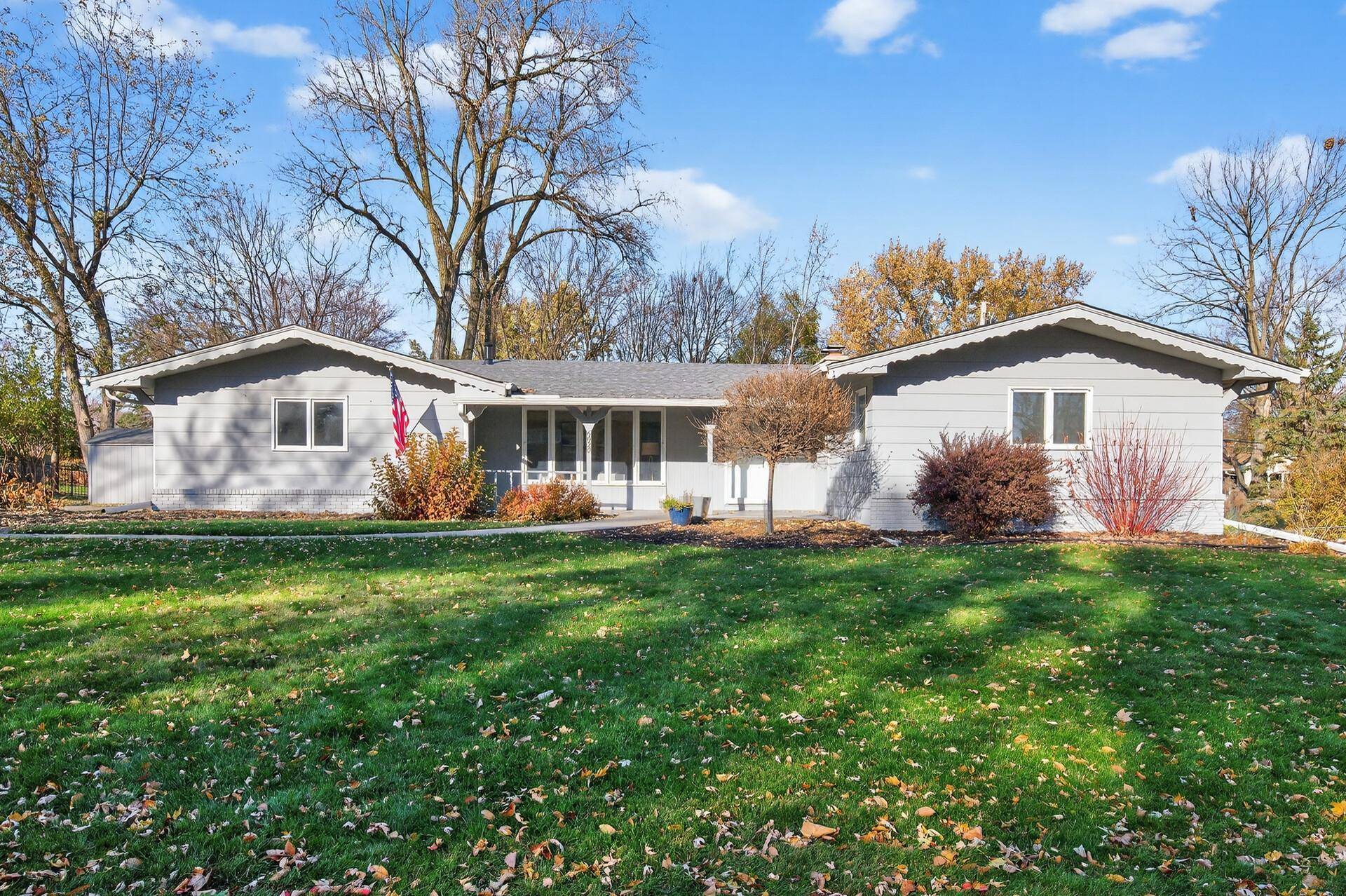 Golden Valley, MN 55422,6020 Wynnwood RD