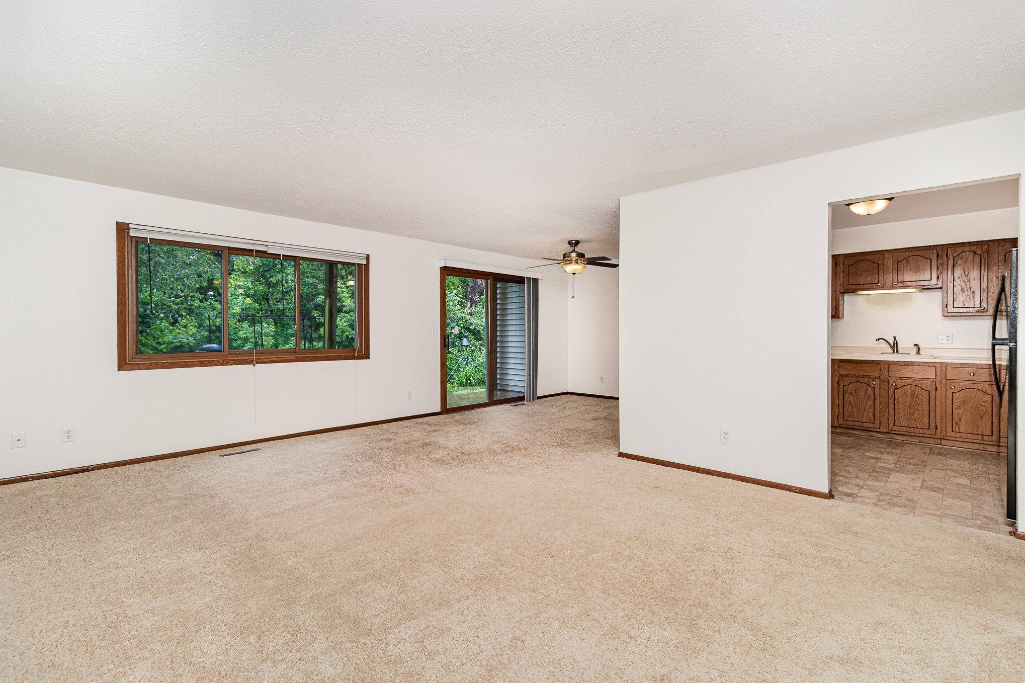 Inver Grove Heights, MN 55076,7944 Charles WAY