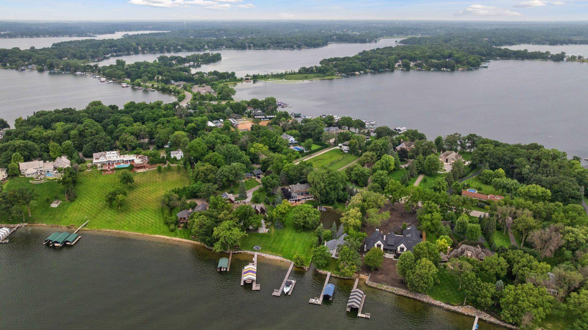 Orono, MN 55391,3135 North Shore DR