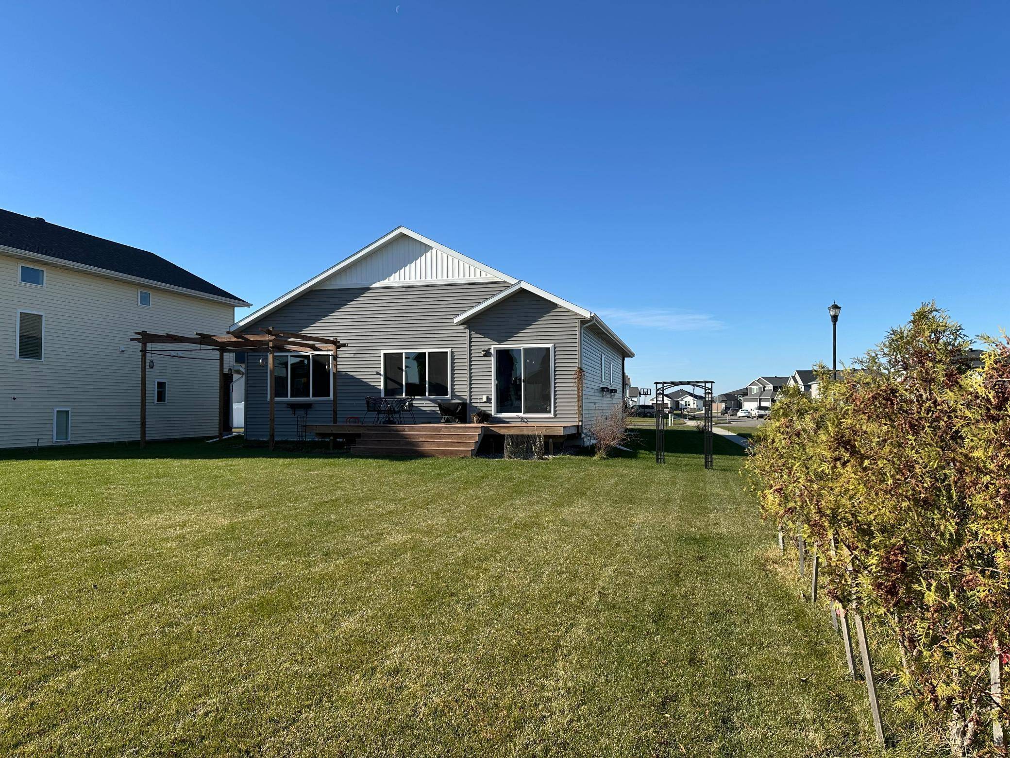 West Fargo, ND 58078,5219 11th ST W