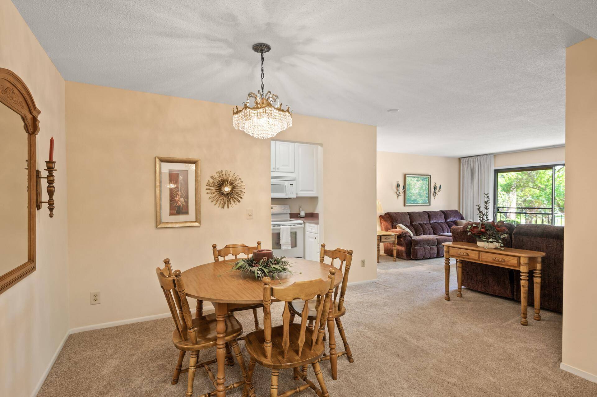 Edina, MN 55435,4100 Parklawn AVE #213