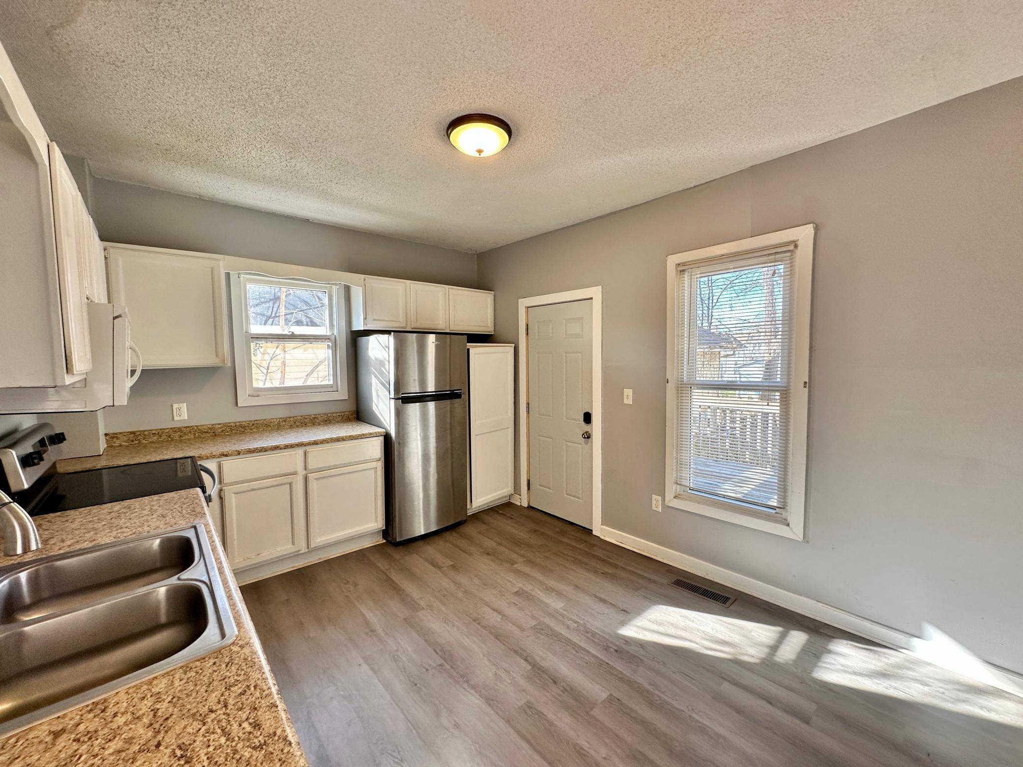 Rochester, MN 55904,125 10th AVE SE