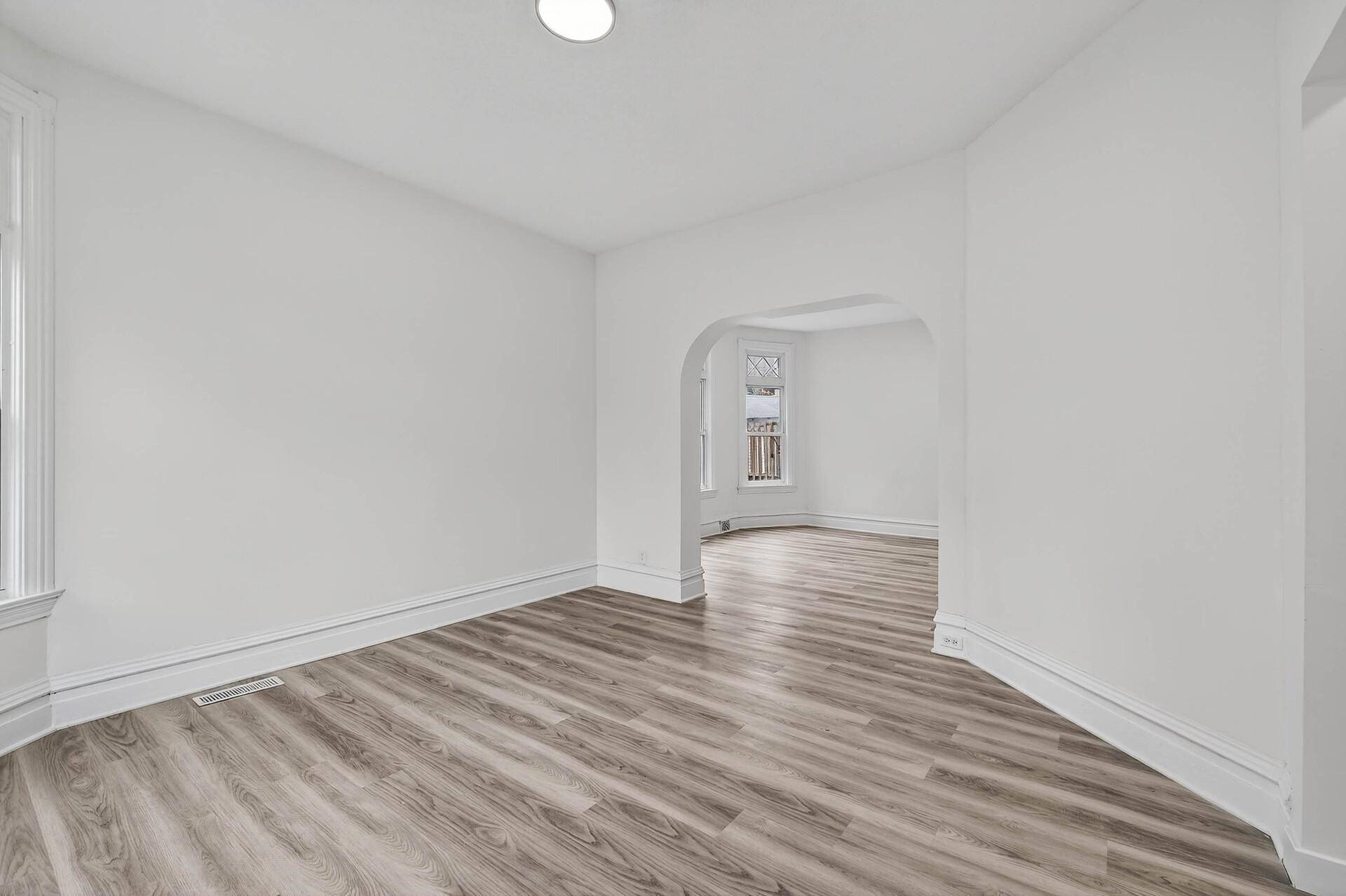 Saint Paul, MN 55108,1181 Raymond AVE