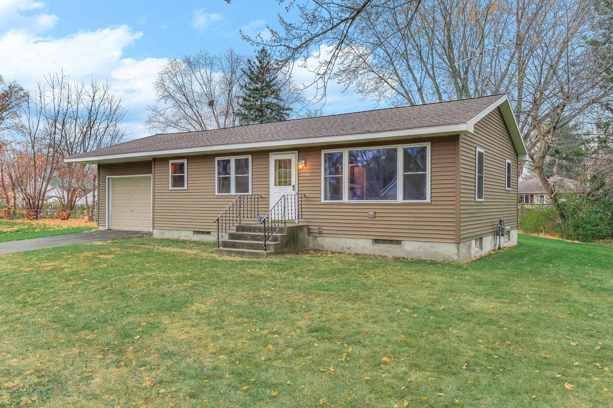 Lindstrom, MN 55045,30740 Palmer CT