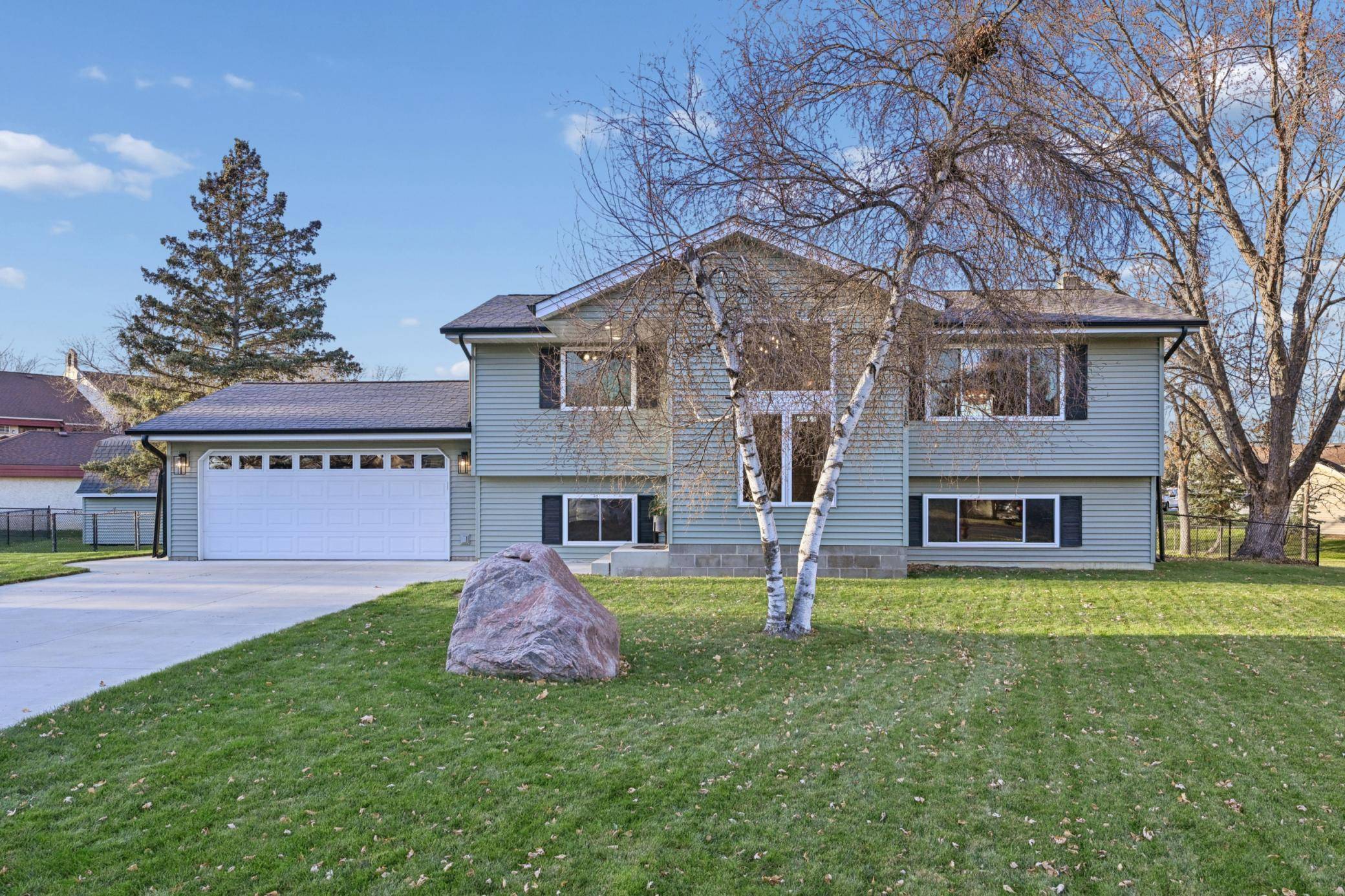 Montrose, MN 55363,118 Crystal CT