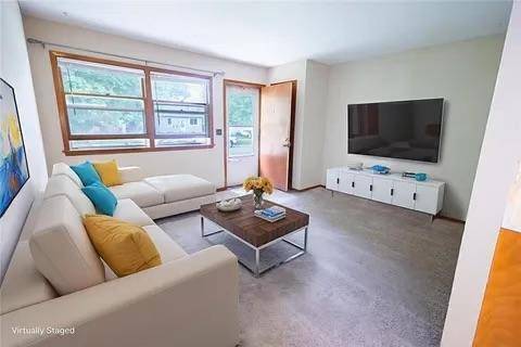 Saint Paul, MN 55104,1611 Taylor AVE