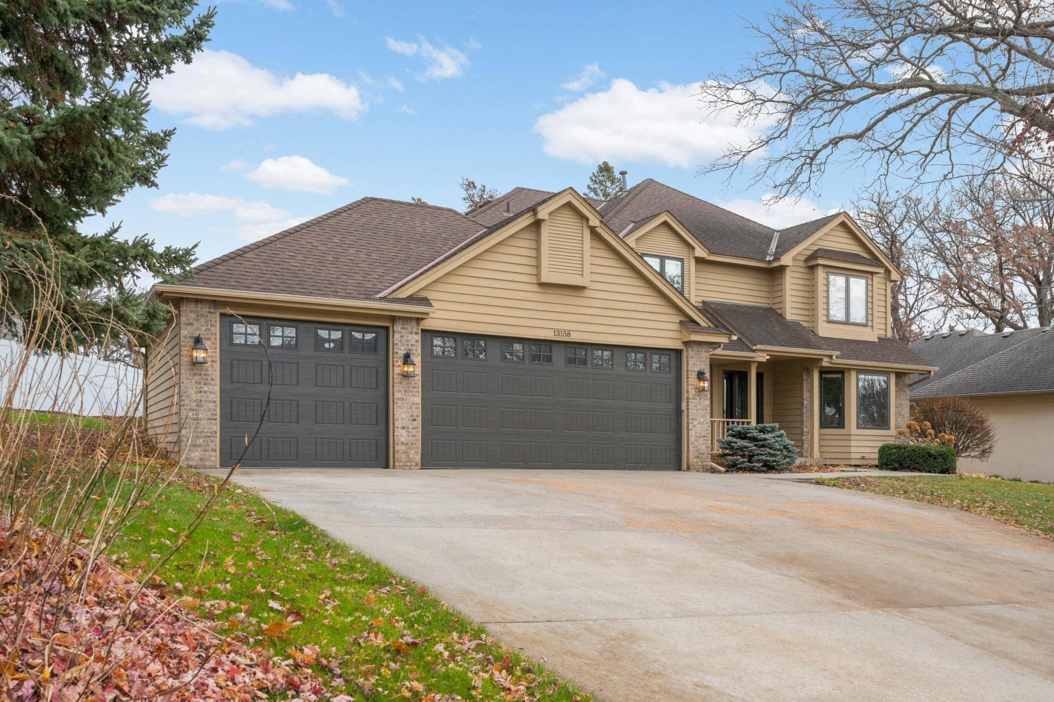 Apple Valley, MN 55124,13158 Galleria PL