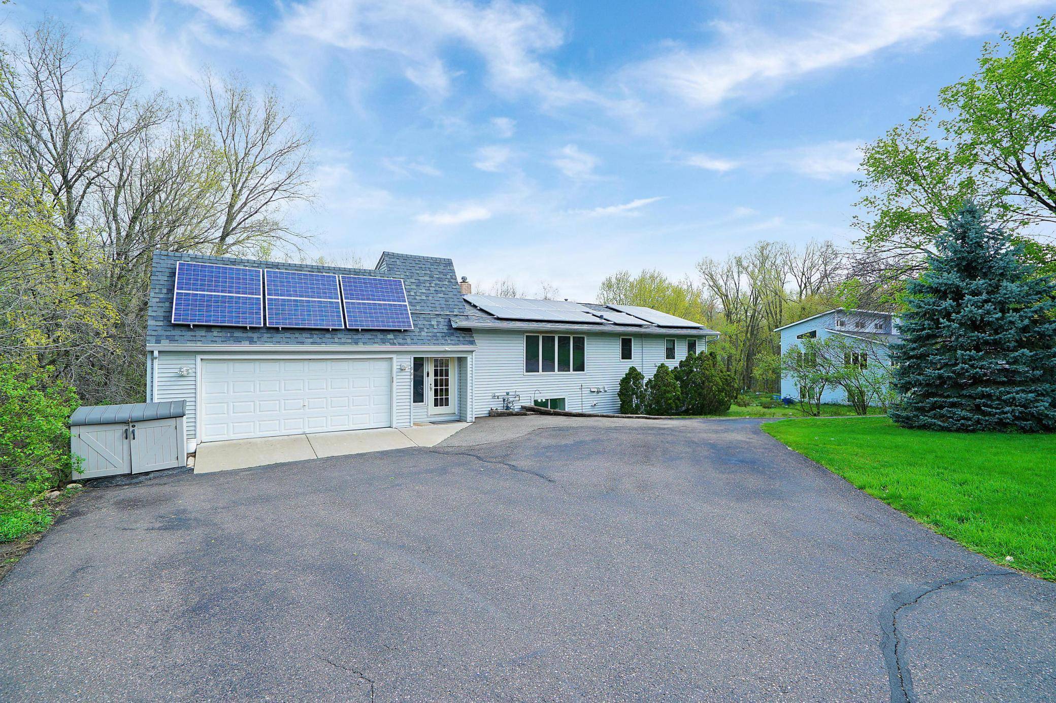 Roseville, MN 55113,987 County Road C2 W