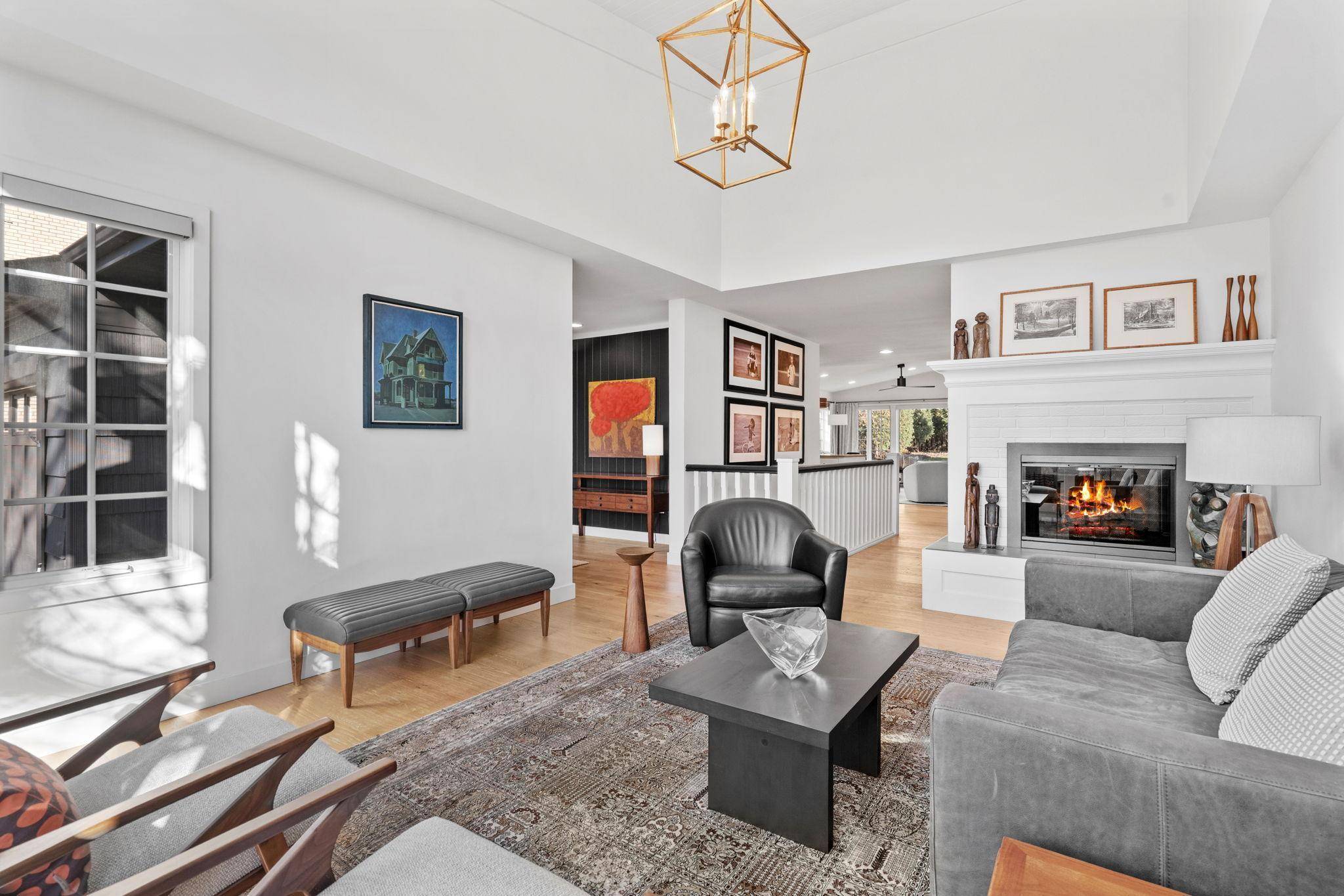 Saint Paul, MN 55104,192 Mississippi River BLVD N