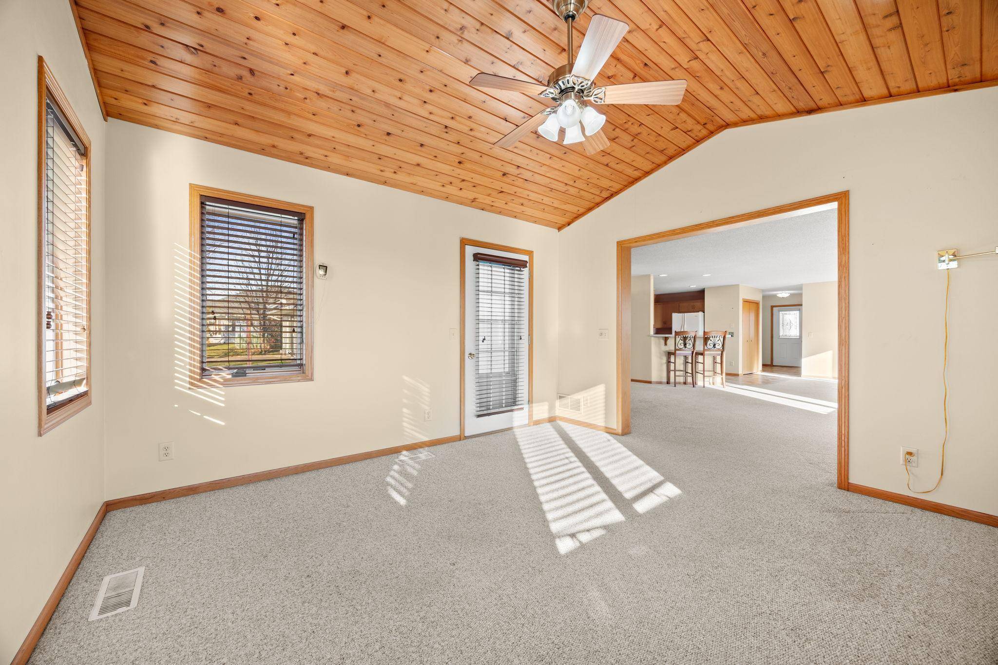 Dassel, MN 55325,417 Circle View DR