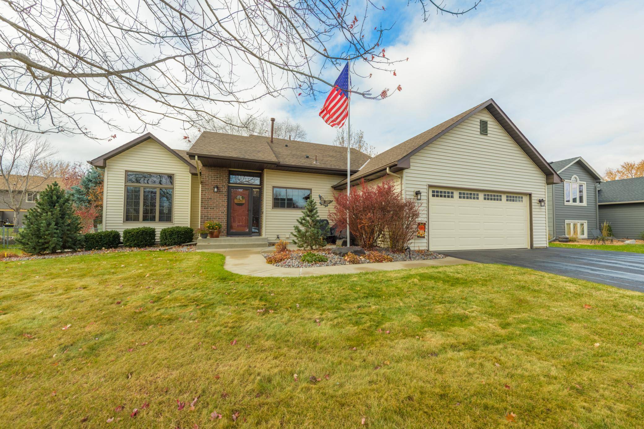 Lakeville, MN 55024,17295 Fieldcrest AVE