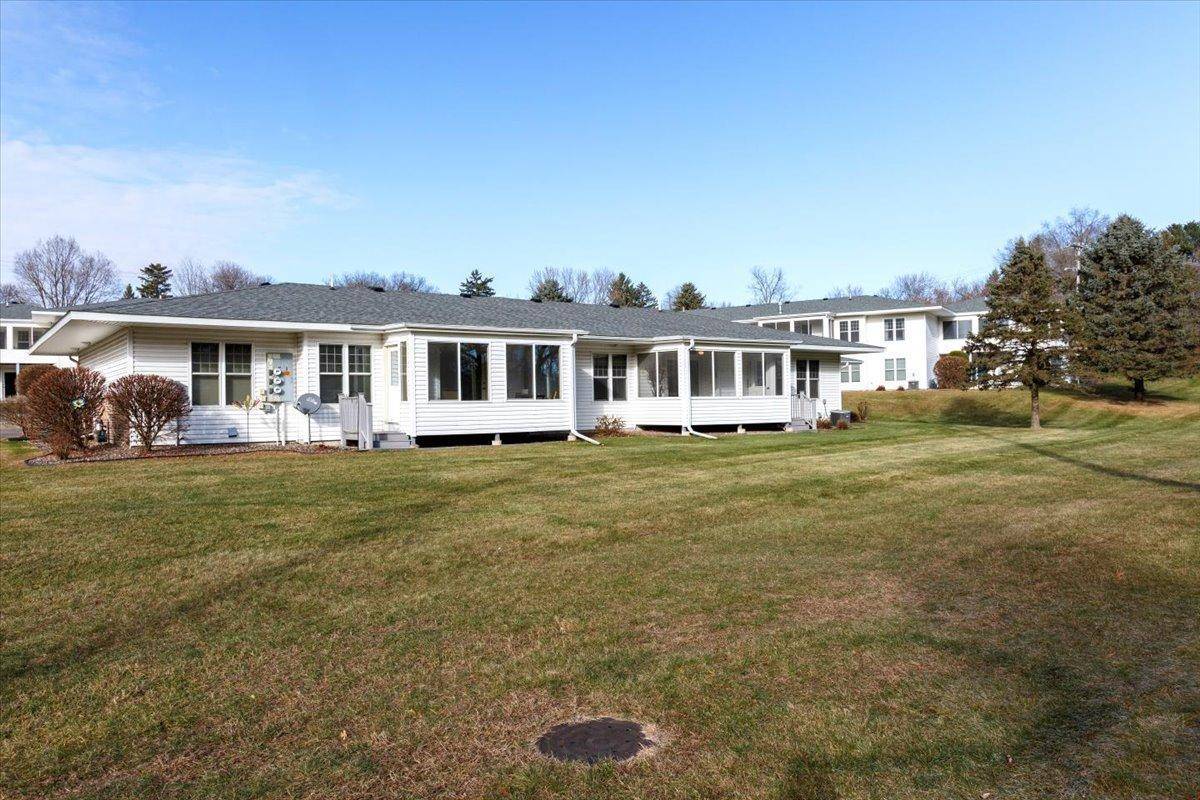 Menomonie, WI 54751,930 Tainter ST #B