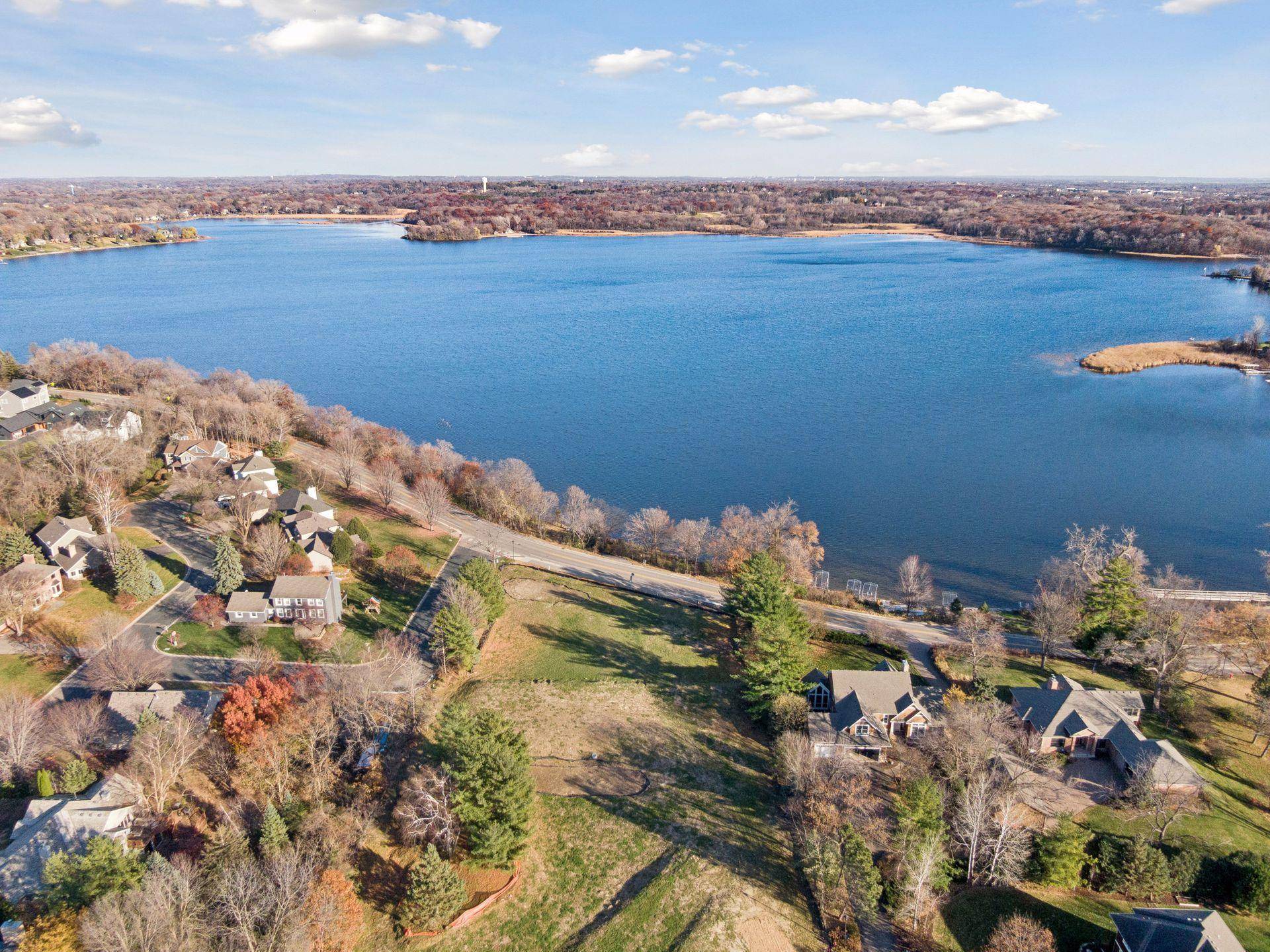 Chanhassen, MN 55331,3961 White Oak LN