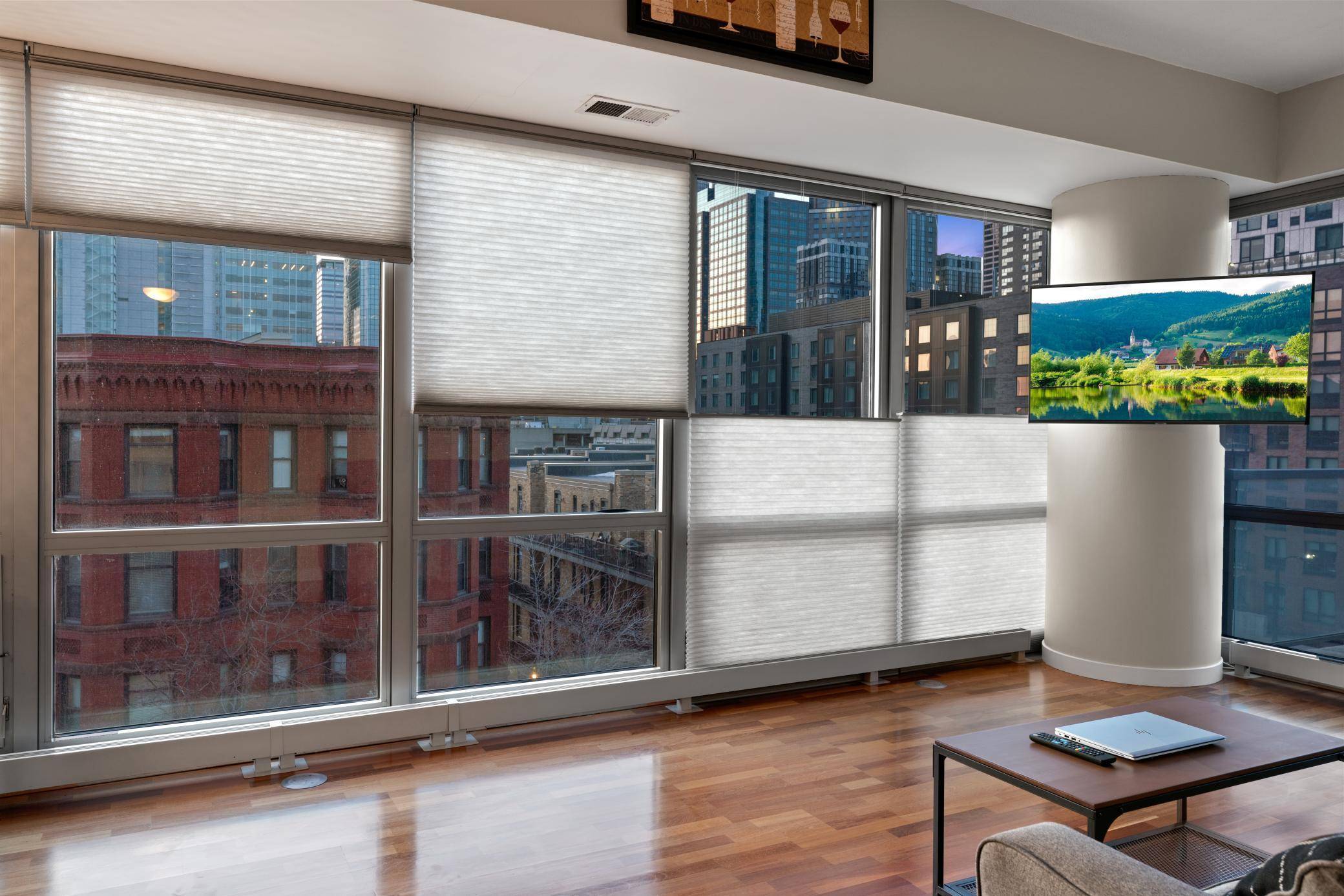 Minneapolis, MN 55404,929 Portland AVE #401