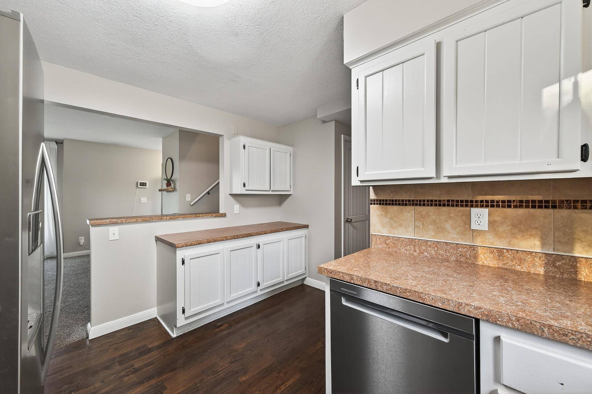 Brooklyn Park, MN 55428,8709 64th AVE N