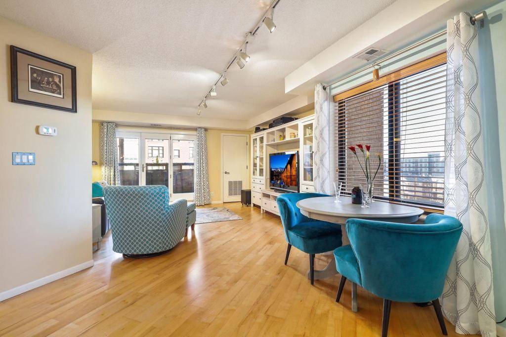 Minneapolis, MN 55413,20 2nd ST NE #P504