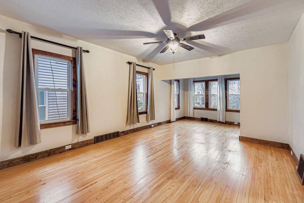 Minneapolis, MN 55417,5324 48th AVE S