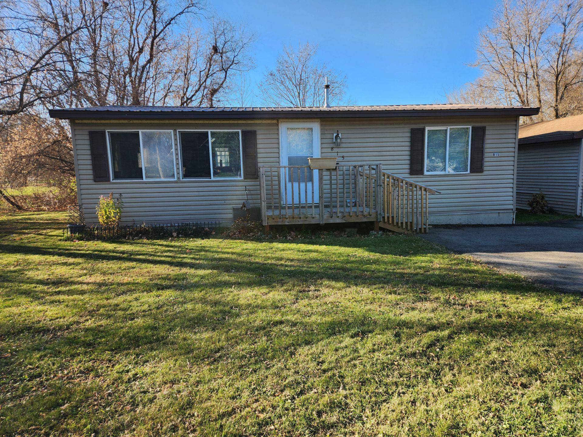 Grand Rapids, MN 55744,815 NW 3rd AVE