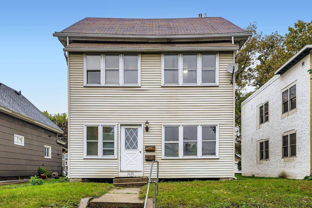 Saint Paul, MN 55104,1611 Carroll AVE