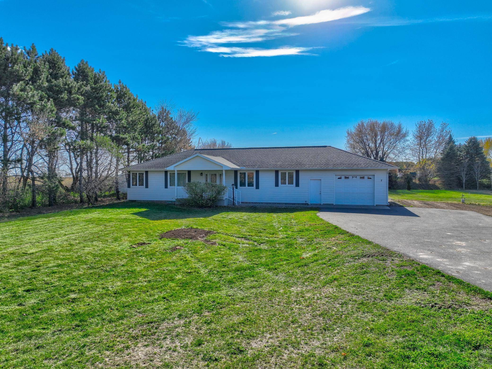 Roberts, WI 54023,1019 100th AVE