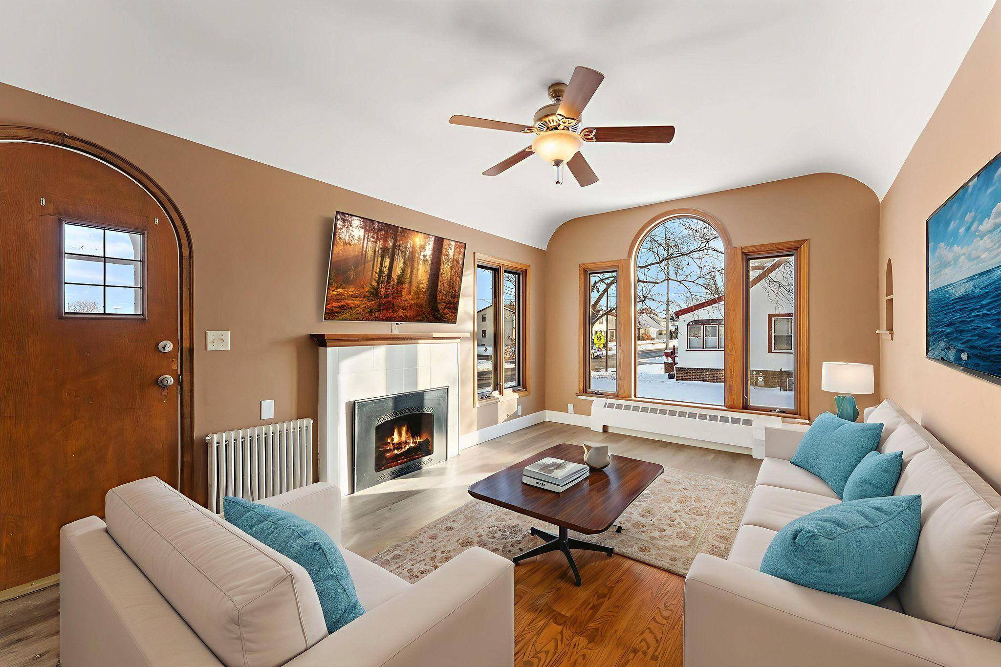 South Saint Paul, MN 55075,548 5th AVE S