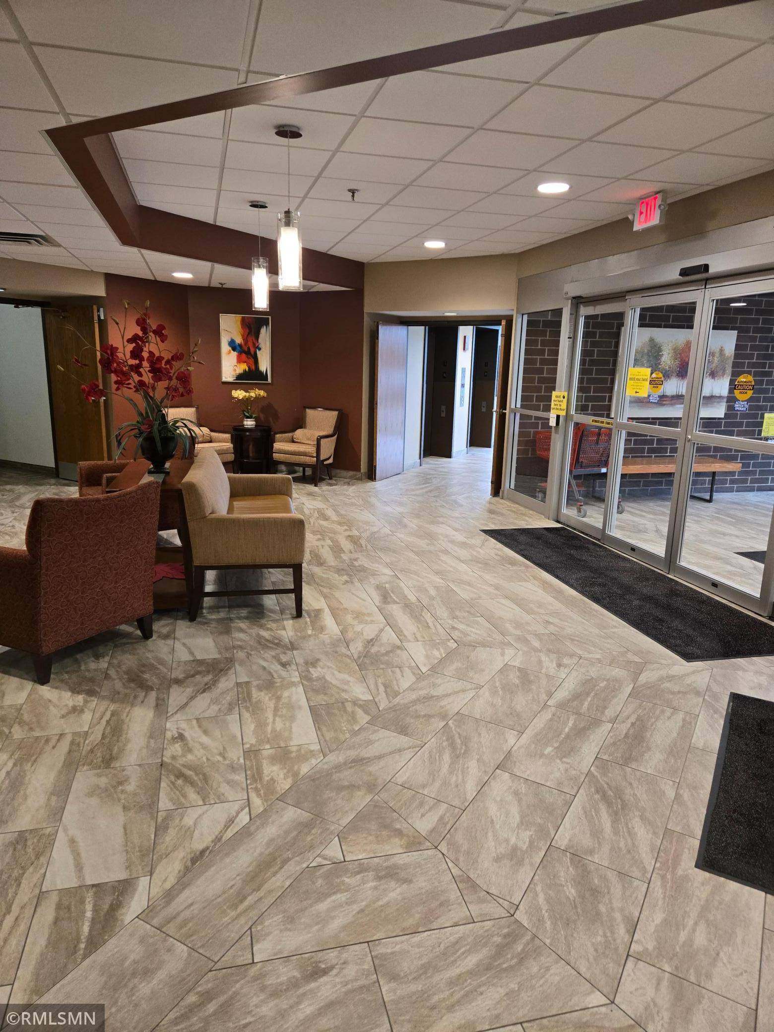 Richfield, MN 55423,6615 Lake Shore DR S #902