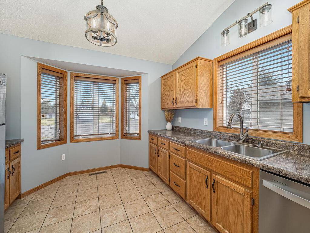 Anoka, MN 55303,3326 Shasta AVE